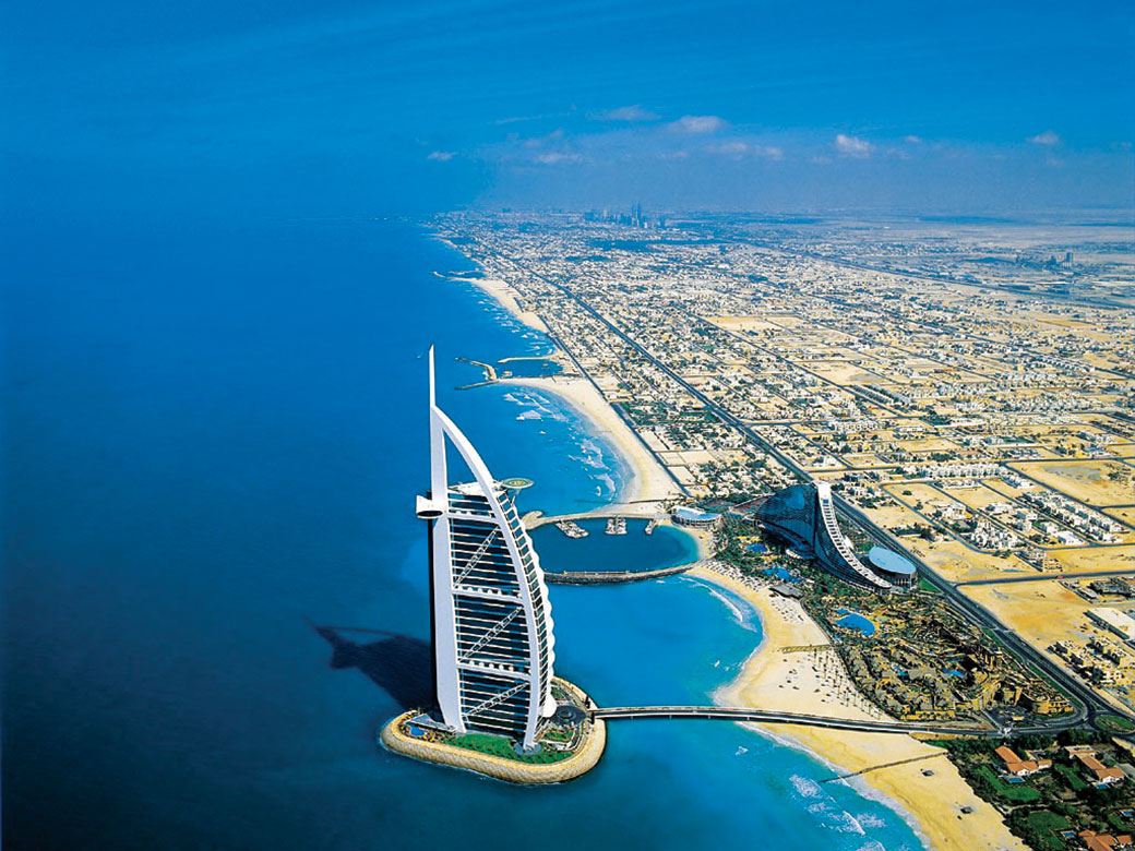 Khách sạn 7 sao hình cánh buồm tráng lệ Burj Al Arab
